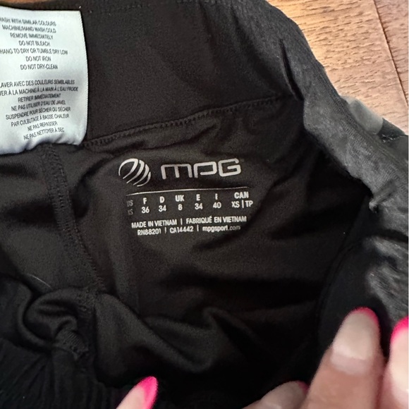 MPG Black and Gray Camo Activewear Shorts Size XS - Picture 3 of 5